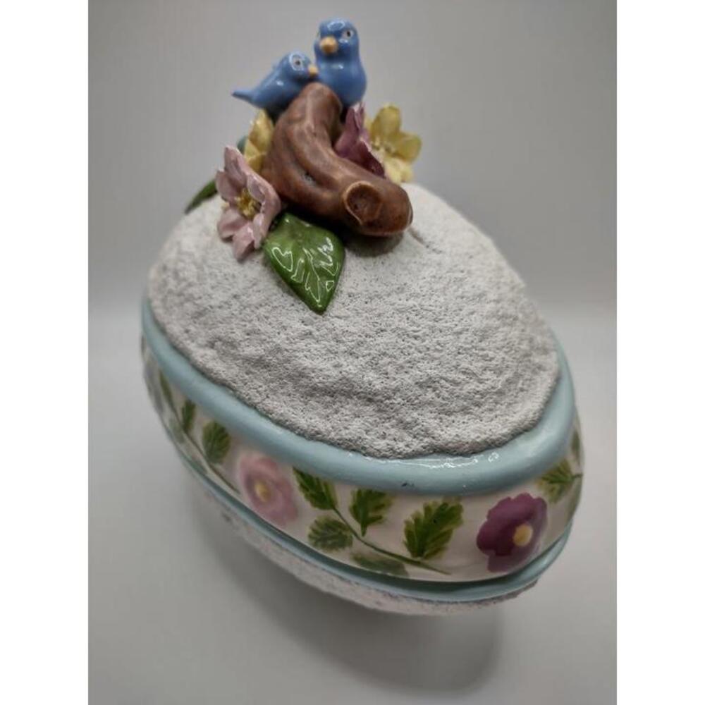 VINTAGE HANDMADE CERAMIC DECORATIVE EASTER EGG COVERED DISH WITH BIRDS 1974